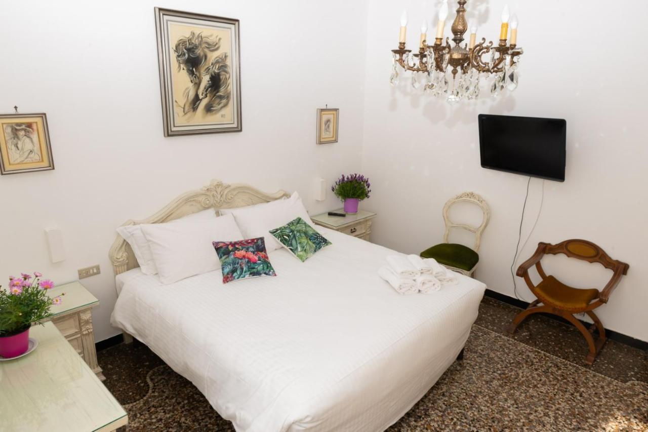 Living Sestri Airport Apartment Genoa Luaran gambar